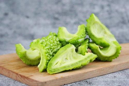 胖子吃瓜伤肾,揭秘“胖子吃瓜”背后的健康隐患