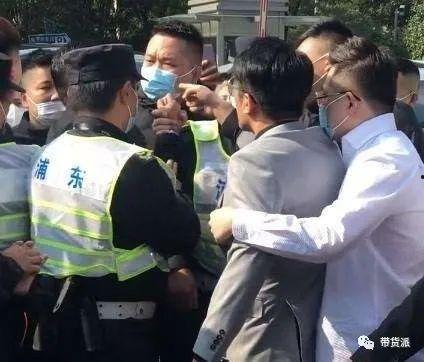 保安吃瓜事件后续,真相大白，舆论反转再掀波澜