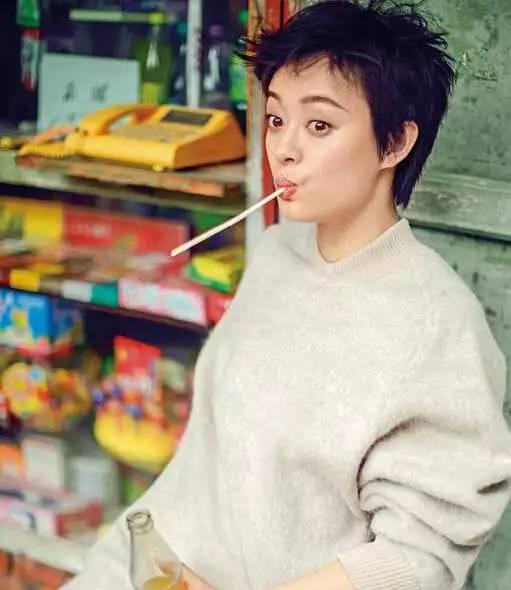 吃瓜黄色短发,揭秘“吃瓜黄色短生”背后的故事